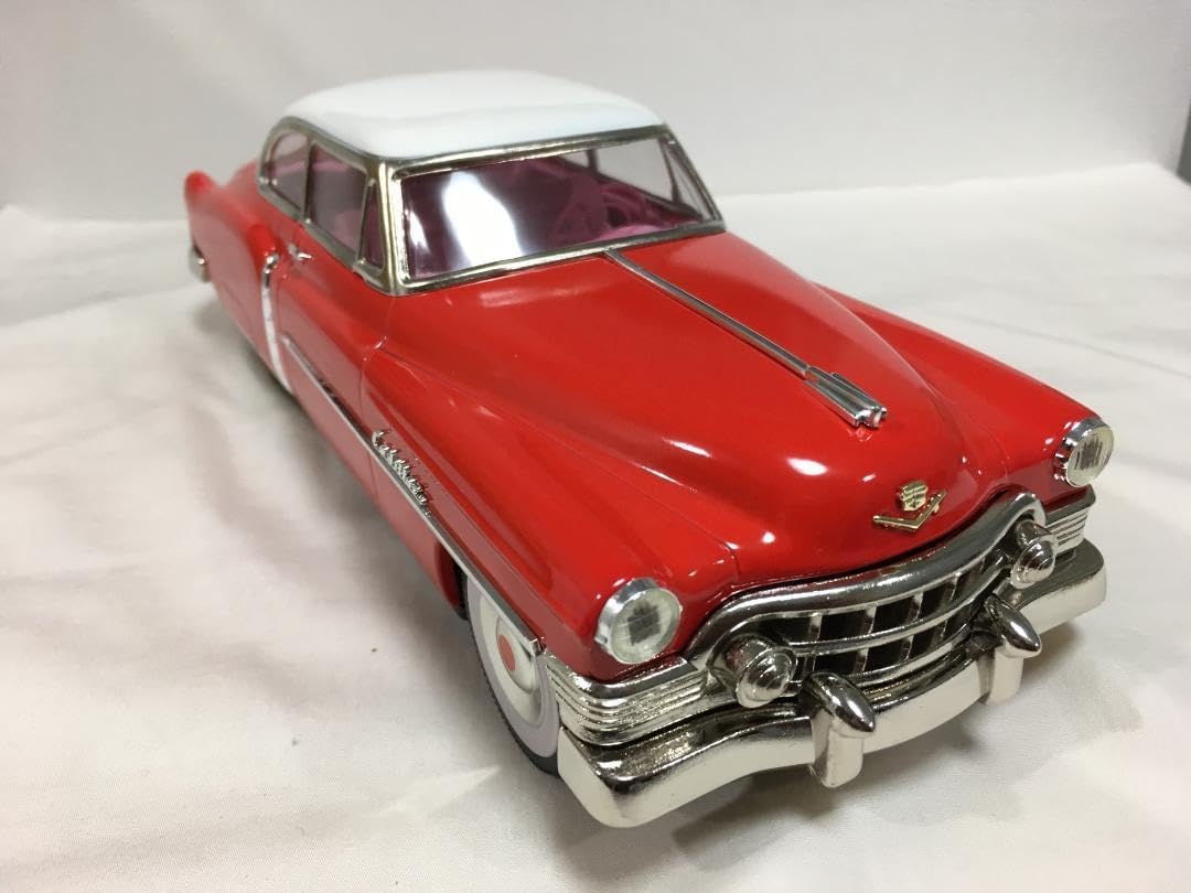 ブリキの車 1950年代 キャデラックセダン オシャレ ディスプレイ 赤色 ブリキの車 1950年代 キャデラックセダン オシャレ ディスプレイ